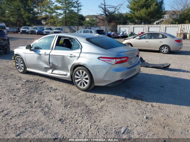 Photo 2 VIN: 4T1B11HK8KU693893 - TOYOTA CAMRY 