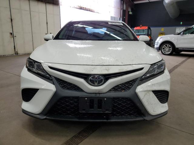 Photo 4 VIN: 4T1B11HK8KU697488 - TOYOTA CAMRY L 