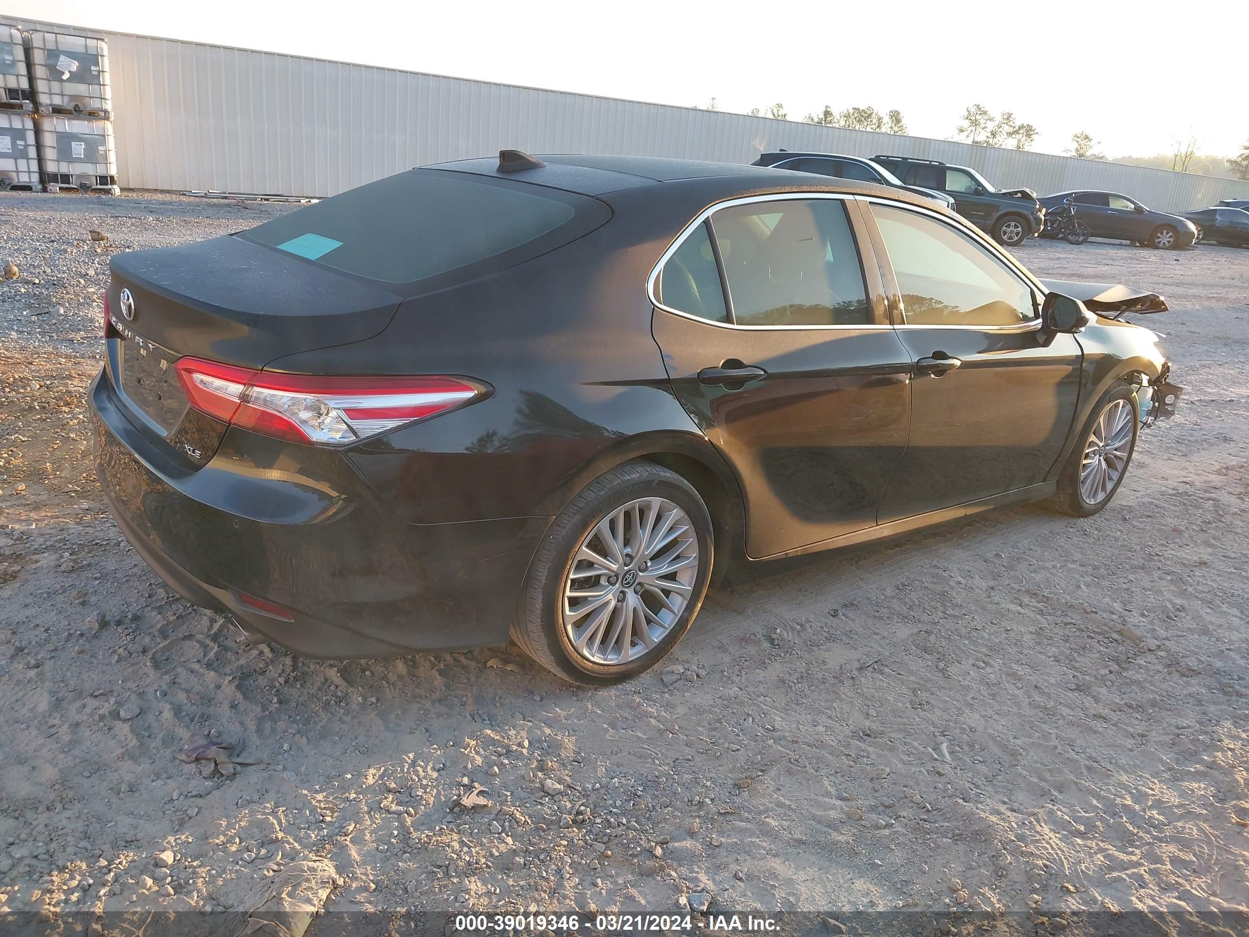 Photo 3 VIN: 4T1B11HK8KU707534 - TOYOTA CAMRY 