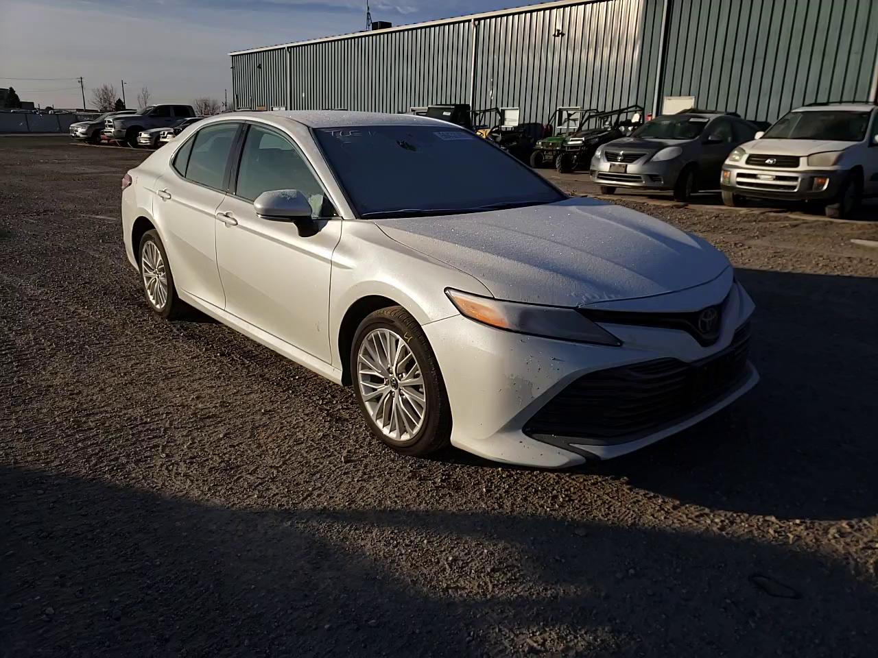 Photo 10 VIN: 4T1B11HK8KU735589 - TOYOTA CAMRY L 