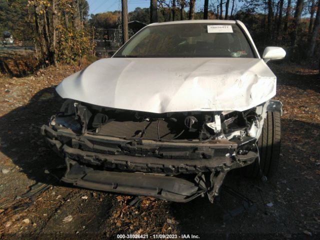 Photo 5 VIN: 4T1B11HK8KU782931 - TOYOTA CAMRY 