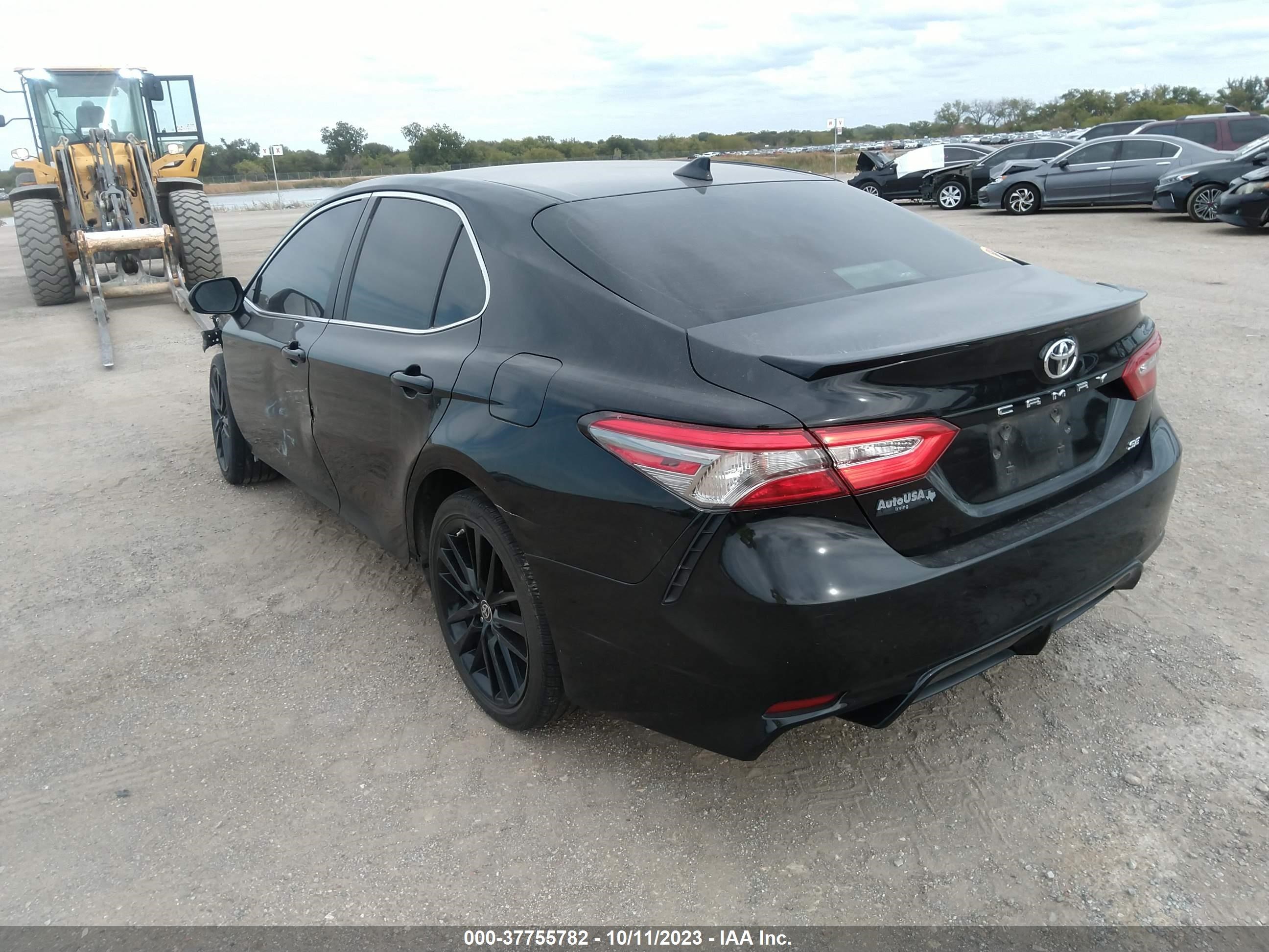 Photo 2 VIN: 4T1B11HK8KU813336 - TOYOTA CAMRY 