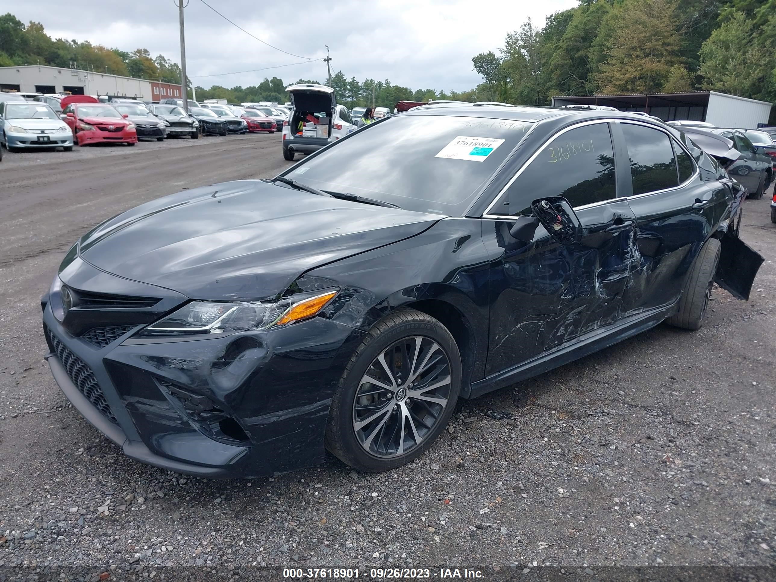 Photo 1 VIN: 4T1B11HK8KU817502 - TOYOTA CAMRY 