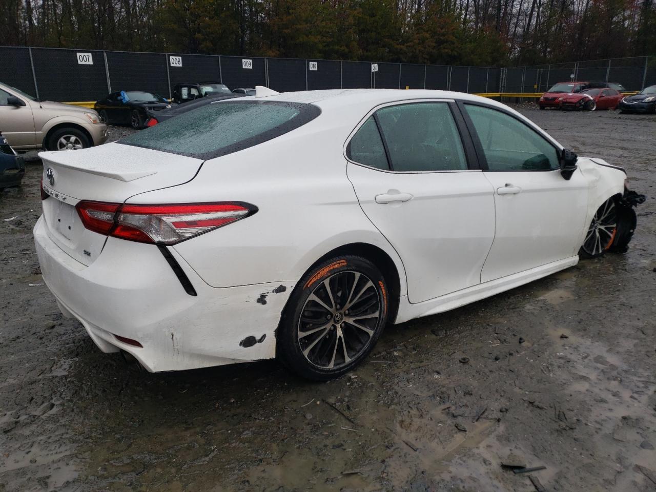 Photo 2 VIN: 4T1B11HK8KU837152 - TOYOTA CAMRY 