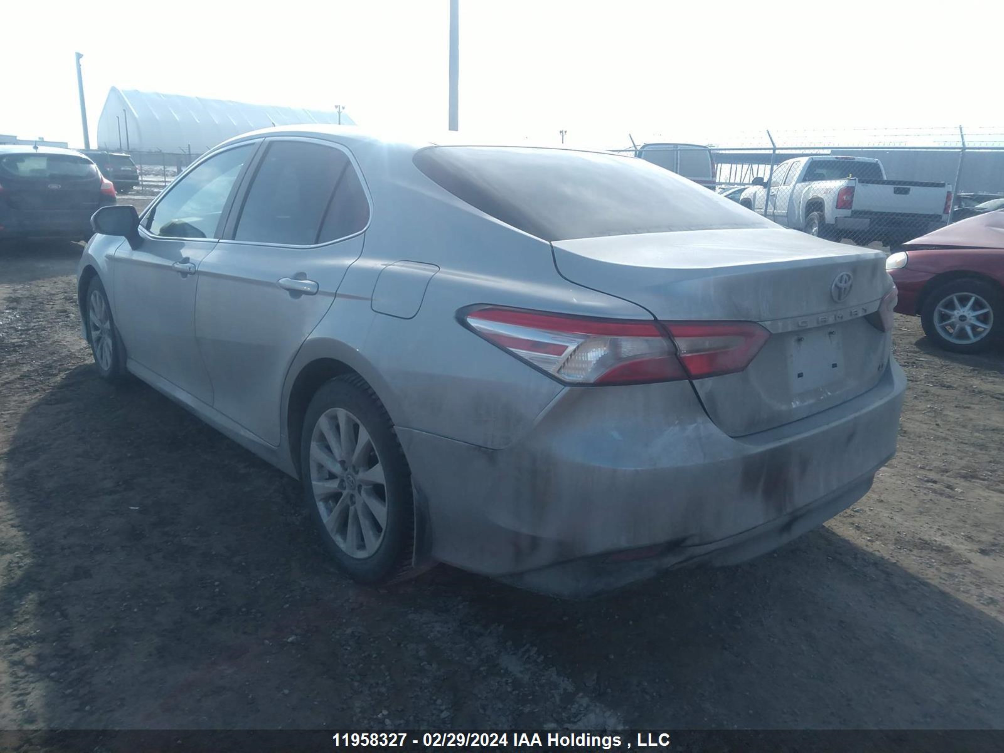 Photo 2 VIN: 4T1B11HK8KU853478 - TOYOTA CAMRY 