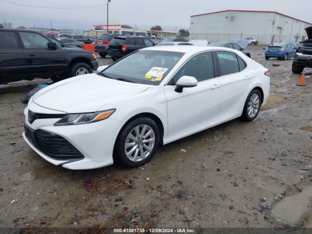 Photo 1 VIN: 4T1B11HK9JU017743 - TOYOTA CAMRY 