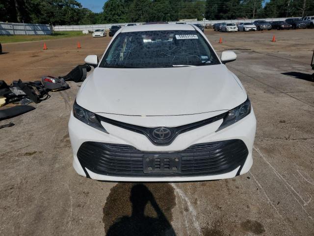 Photo 4 VIN: 4T1B11HK9JU028225 - TOYOTA CAMRY 