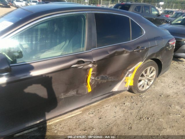 Photo 5 VIN: 4T1B11HK9JU044974 - TOYOTA CAMRY 