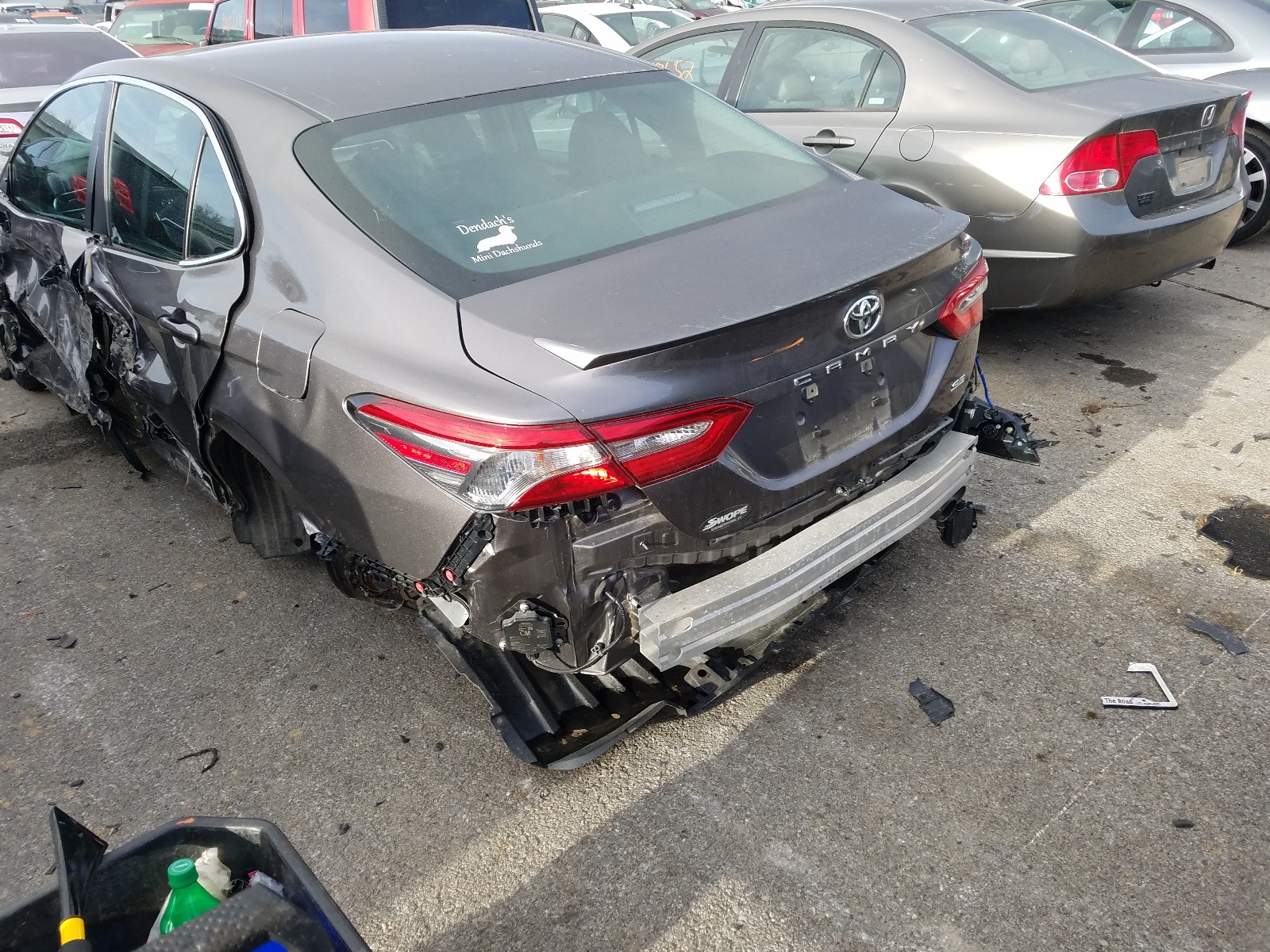 Photo 9 VIN: 4T1B11HK9JU058132 - TOYOTA CAMRY 