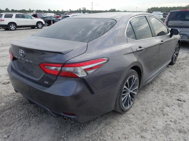 Photo 3 VIN: 4T1B11HK9JU058325 - TOYOTA CAMRY SE 