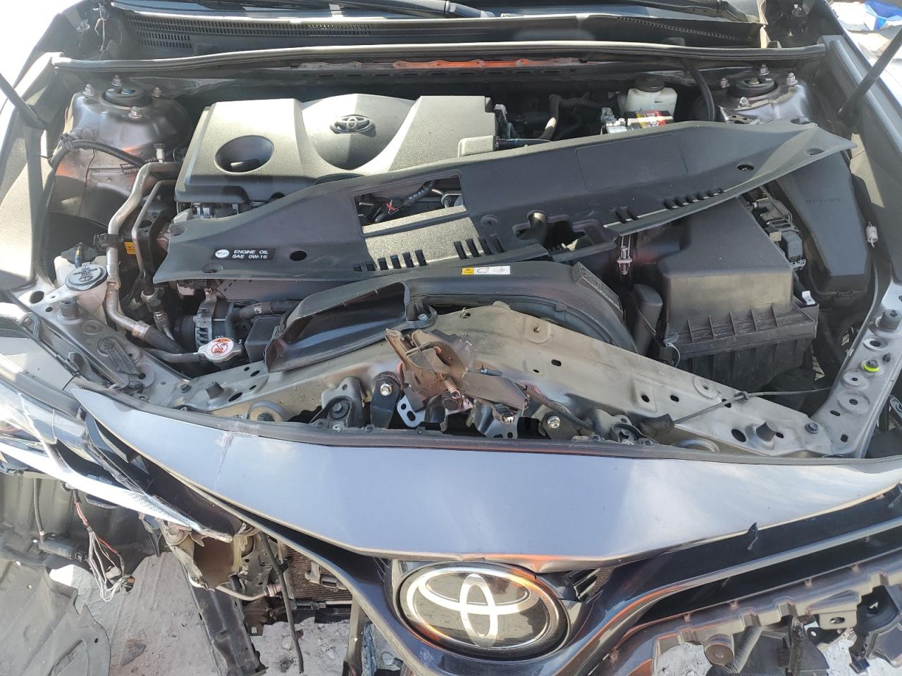 Photo 10 VIN: 4T1B11HK9JU060799 - TOYOTA CAMRY 