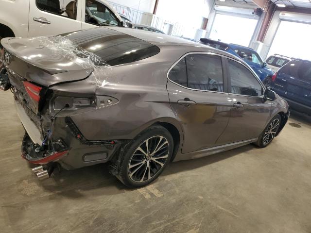 Photo 2 VIN: 4T1B11HK9JU063721 - TOYOTA CAMRY 