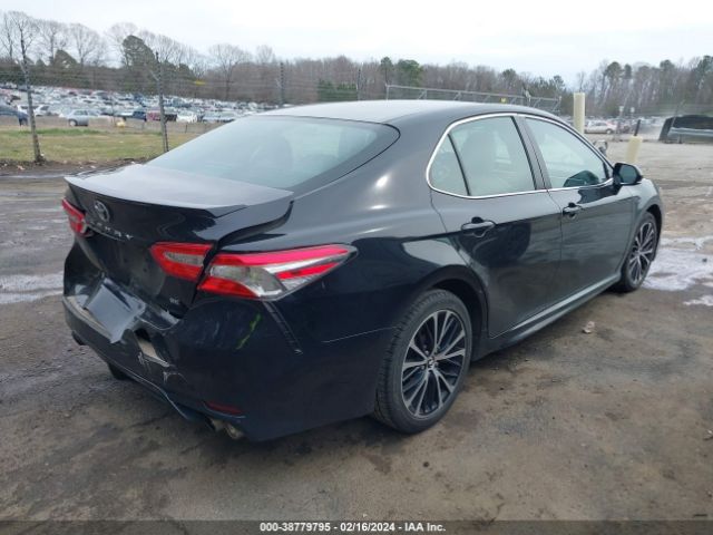 Photo 3 VIN: 4T1B11HK9JU073102 - TOYOTA CAMRY 