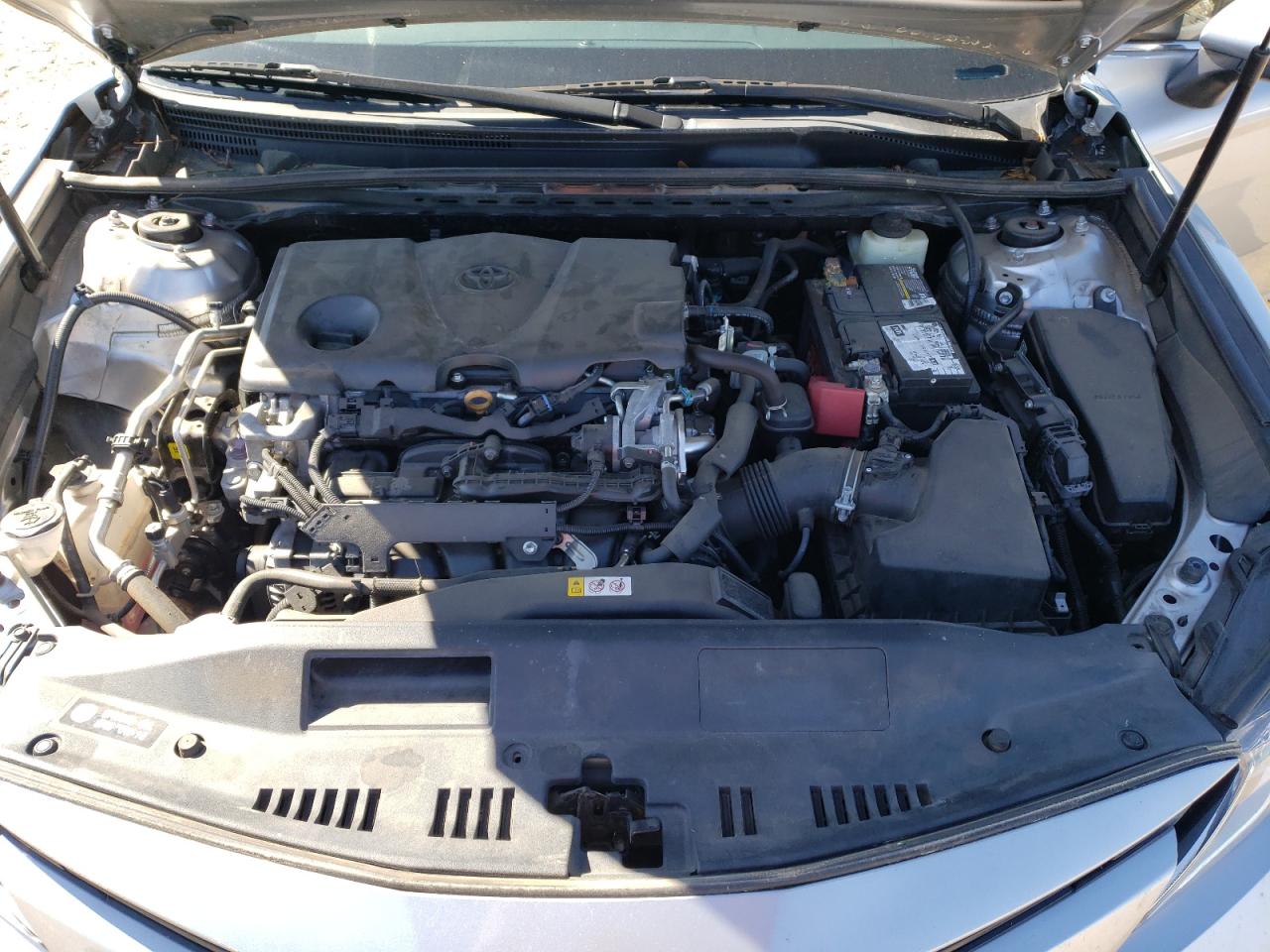 Photo 10 VIN: 4T1B11HK9JU074122 - TOYOTA CAMRY 