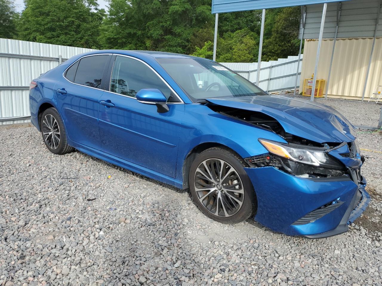 Photo 3 VIN: 4T1B11HK9JU074640 - TOYOTA CAMRY 