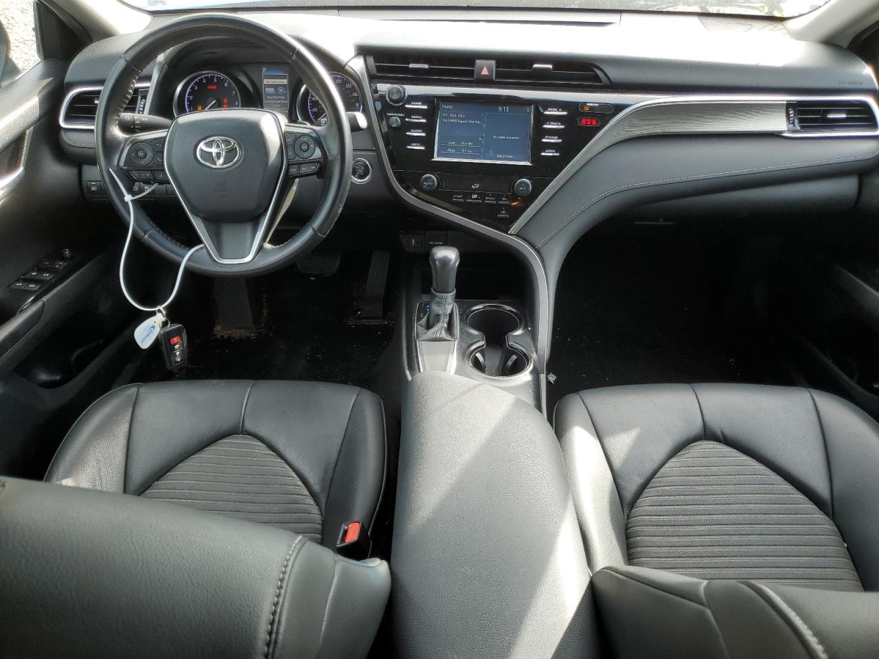 Photo 7 VIN: 4T1B11HK9JU074640 - TOYOTA CAMRY 