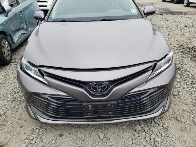 Photo 4 VIN: 4T1B11HK9JU083483 - TOYOTA CAMRY 