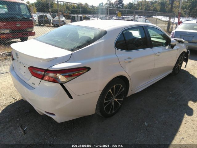 Photo 3 VIN: 4T1B11HK9JU084228 - TOYOTA CAMRY 