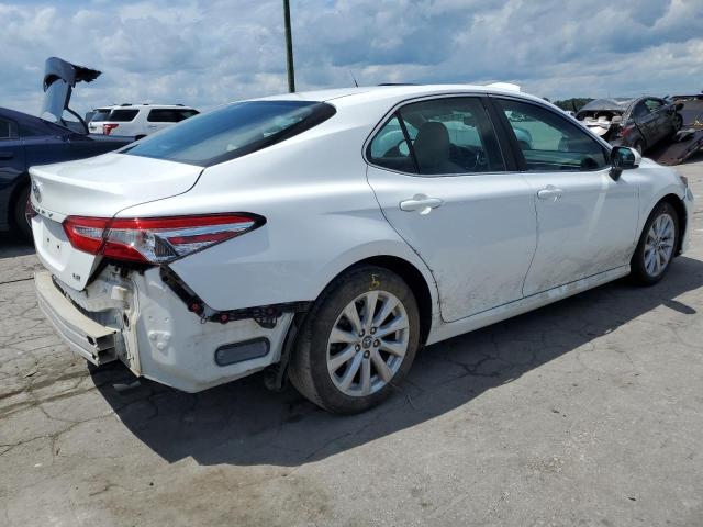 Photo 2 VIN: 4T1B11HK9JU097870 - TOYOTA CAMRY 