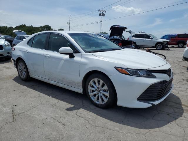 Photo 3 VIN: 4T1B11HK9JU097870 - TOYOTA CAMRY 