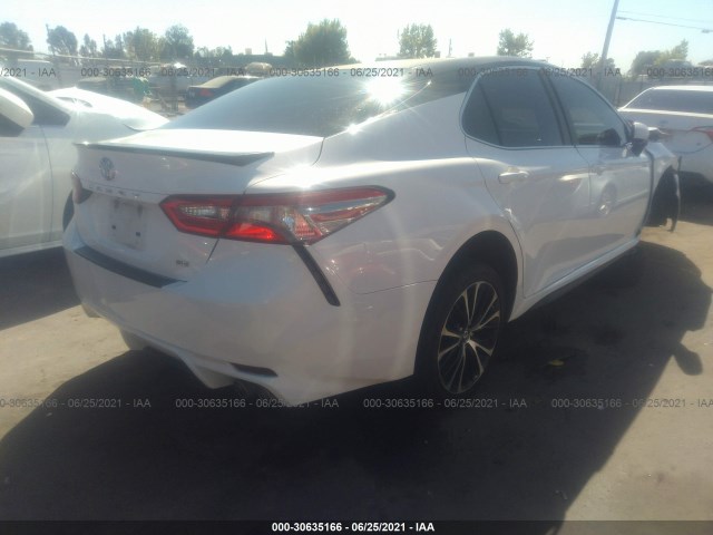 Photo 3 VIN: 4T1B11HK9JU109984 - TOYOTA CAMRY 