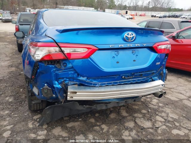 Photo 5 VIN: 4T1B11HK9JU118300 - TOYOTA CAMRY 