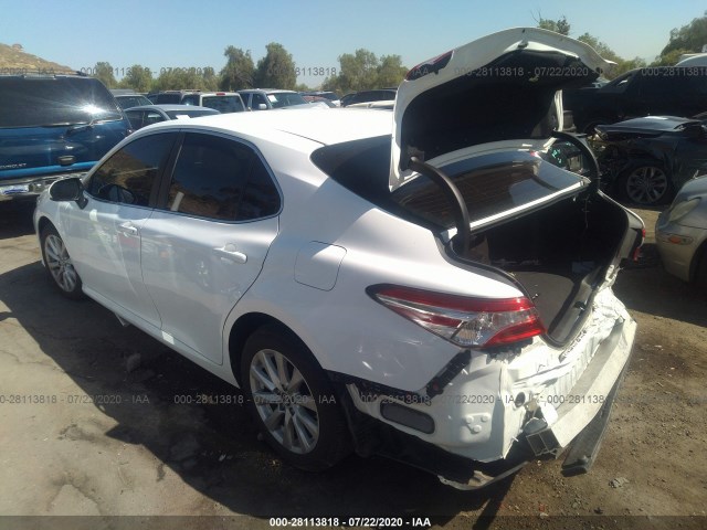 Photo 2 VIN: 4T1B11HK9JU129152 - TOYOTA CAMRY 