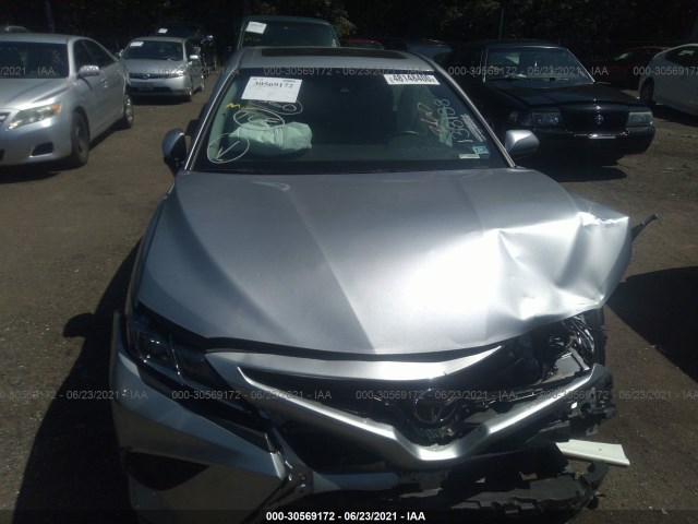 Photo 5 VIN: 4T1B11HK9JU138188 - TOYOTA CAMRY 