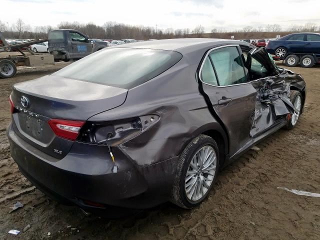 Photo 3 VIN: 4T1B11HK9JU141835 - TOYOTA CAMRY L 