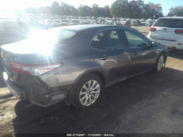 Photo 3 VIN: 4T1B11HK9JU144041 - TOYOTA CAMRY 