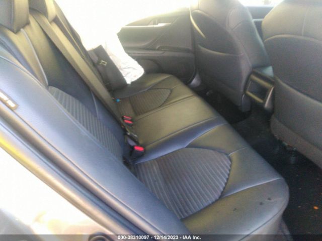 Photo 7 VIN: 4T1B11HK9JU500293 - TOYOTA CAMRY 