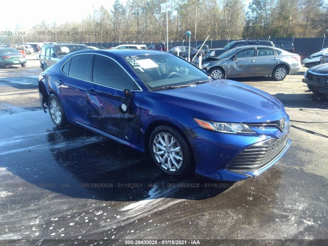 Photo 0 VIN: 4T1B11HK9JU500925 - TOYOTA CAMRY 