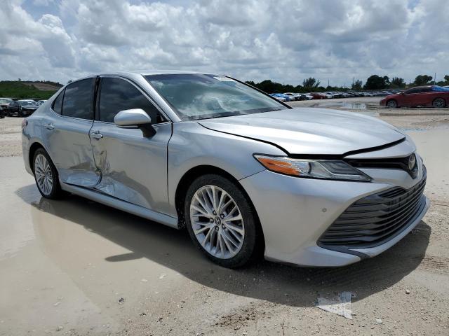 Photo 3 VIN: 4T1B11HK9JU514307 - TOYOTA CAMRY 