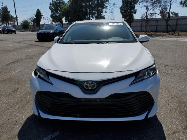 Photo 4 VIN: 4T1B11HK9JU515893 - TOYOTA CAMRY L 