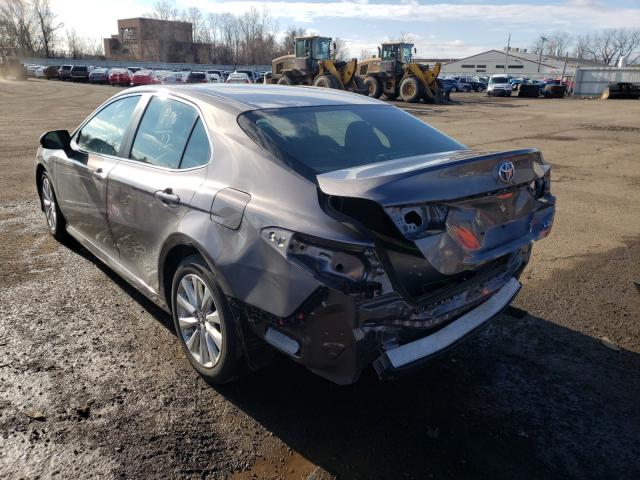 Photo 2 VIN: 4T1B11HK9JU516980 - TOYOTA CAMRY L 