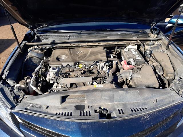 Photo 10 VIN: 4T1B11HK9JU526117 - TOYOTA CAMRY 