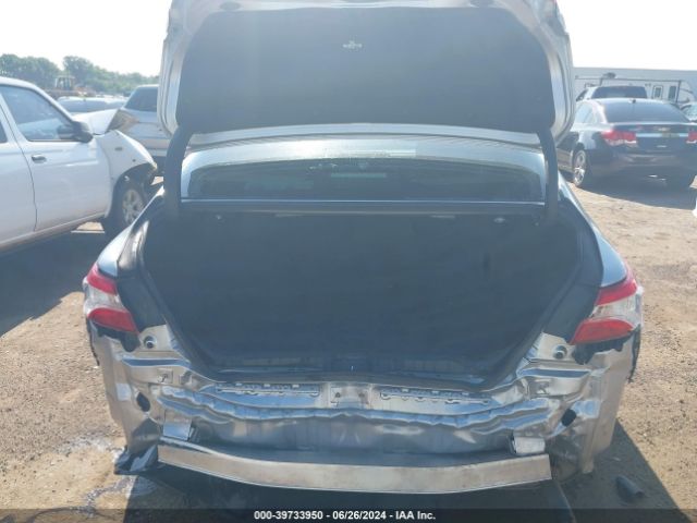 Photo 5 VIN: 4T1B11HK9JU542141 - TOYOTA CAMRY 