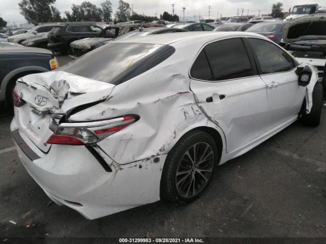 Photo 3 VIN: 4T1B11HK9JU542561 - TOYOTA CAMRY 