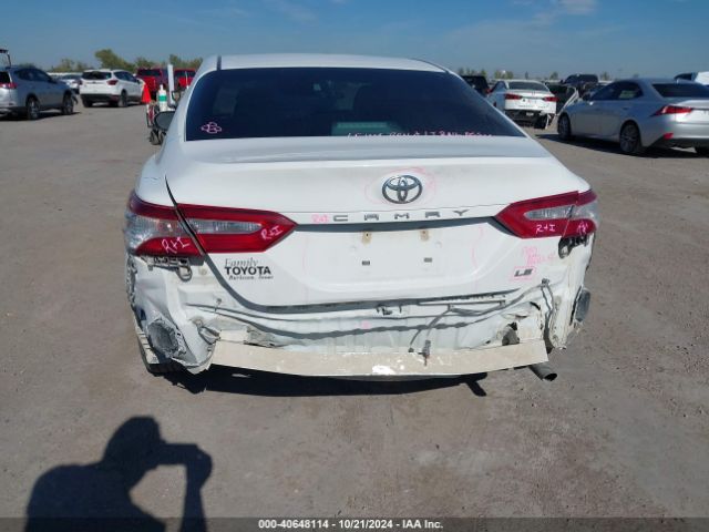 Photo 5 VIN: 4T1B11HK9JU547811 - TOYOTA CAMRY 