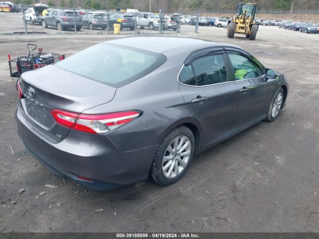 Photo 3 VIN: 4T1B11HK9JU574636 - TOYOTA CAMRY 