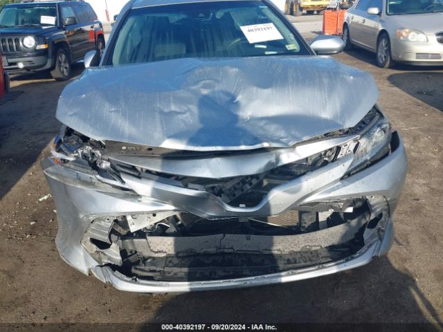 Photo 5 VIN: 4T1B11HK9JU580744 - TOYOTA CAMRY 