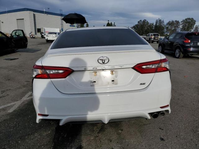 Photo 5 VIN: 4T1B11HK9JU588018 - TOYOTA CAMRY L 