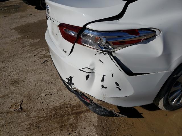 Photo 8 VIN: 4T1B11HK9JU604573 - TOYOTA CAMRY L 