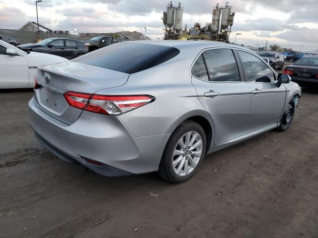 Photo 2 VIN: 4T1B11HK9JU606324 - TOYOTA CAMRY L 