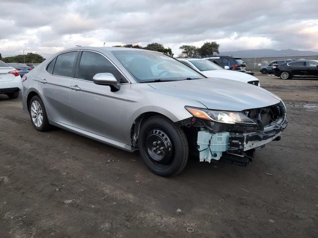 Photo 3 VIN: 4T1B11HK9JU606324 - TOYOTA CAMRY L 