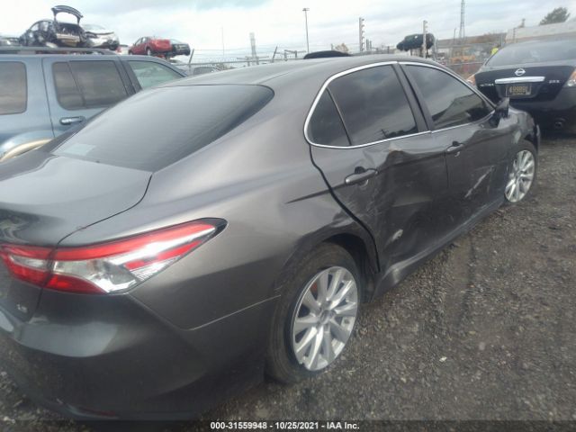 Photo 5 VIN: 4T1B11HK9JU609093 - TOYOTA CAMRY 