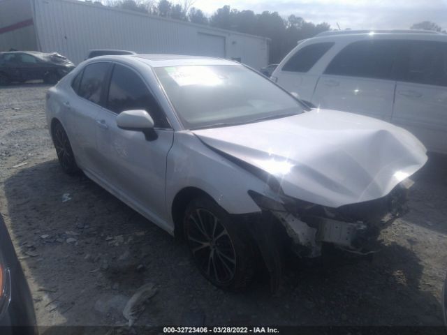 Photo 0 VIN: 4T1B11HK9JU611782 - TOYOTA CAMRY 