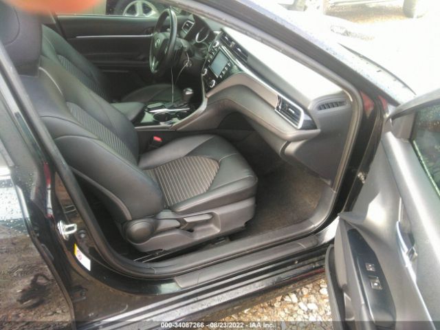 Photo 4 VIN: 4T1B11HK9JU613354 - TOYOTA CAMRY 