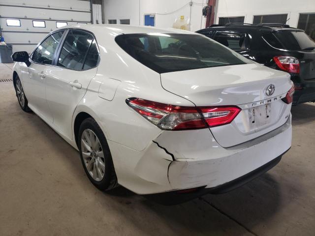 Photo 2 VIN: 4T1B11HK9JU618425 - TOYOTA CAMRY L 