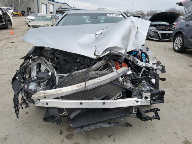 Photo 4 VIN: 4T1B11HK9JU624810 - TOYOTA CAMRY L 